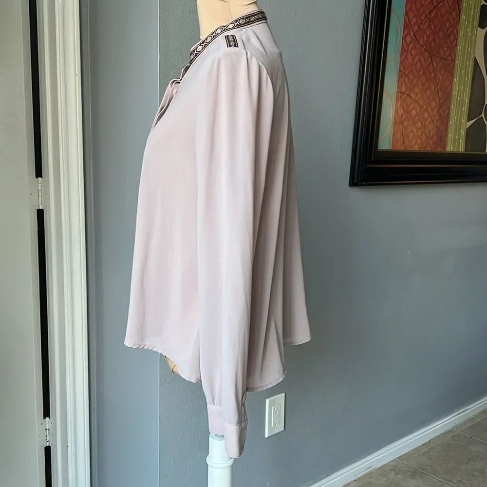 Free To Fly  button down blouse - Picture 2 of 10